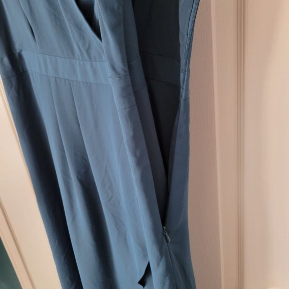 Turquoise Dress with Black Lace Detail - Picture 4 of 5